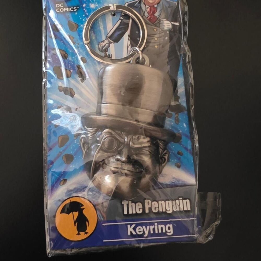 Licensed DC Comics The Penguin keyring, metal